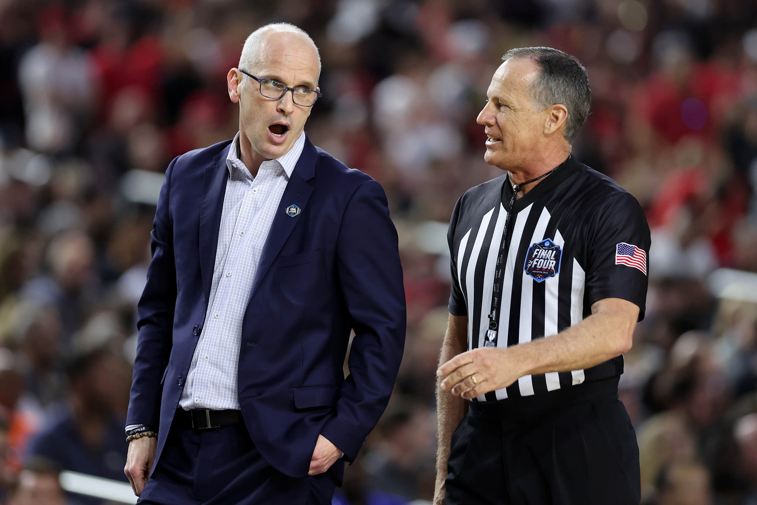 星空体育app下载-😈选帅碰壁！康大主帅明确拒绝执教尼克斯，去年面试湖人被戏耍