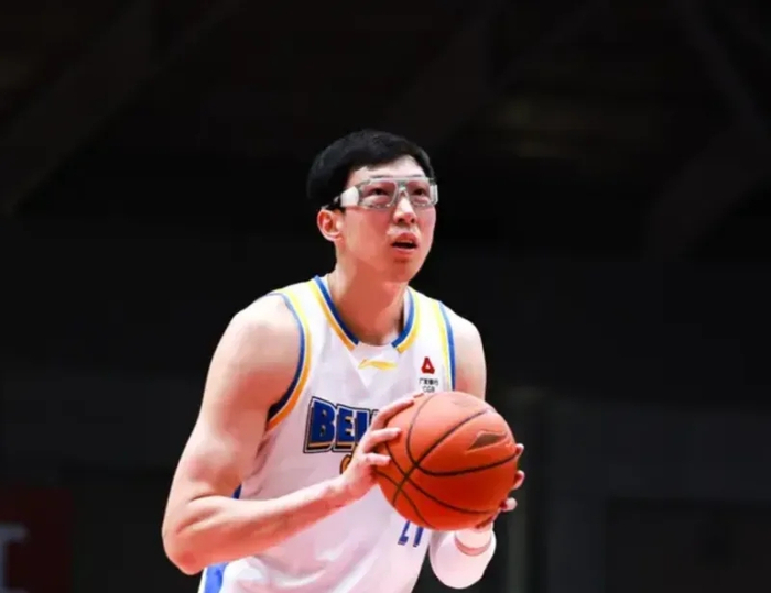 星空体育app下载-北京66-81惨败浙江 球员评价：3人及格，6人低迷|浙江队|陈盈骏|张才仁|翟晓川|周琦_新浪体育_新浪新闻